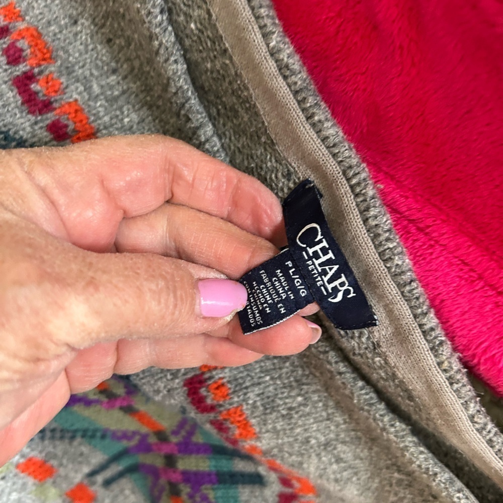 Chaps Gray Sweater with Multicolor Aztec Pattern - Picture 8 of 9